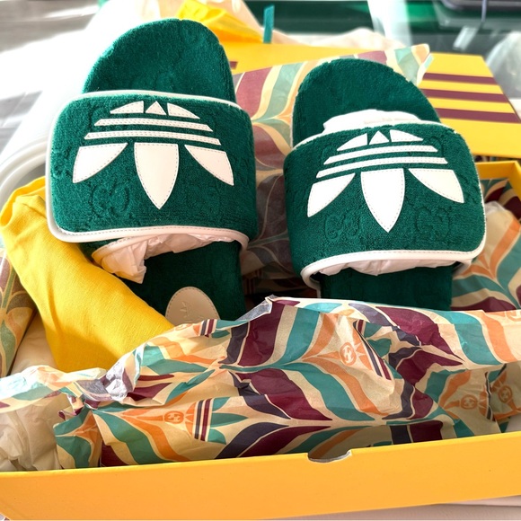 New authentic 💯 % Gucci X Adidas slides in green color with Adidas logo on top. - Picture 5 of 8